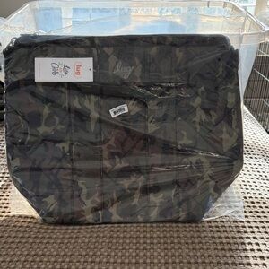 Lug Women’s/ Men's Camouflage Travel/Tote Bag